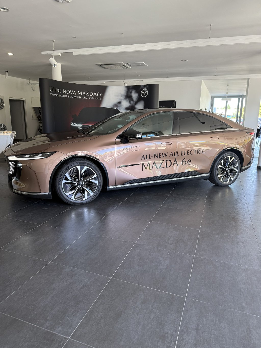 Mazda 6e